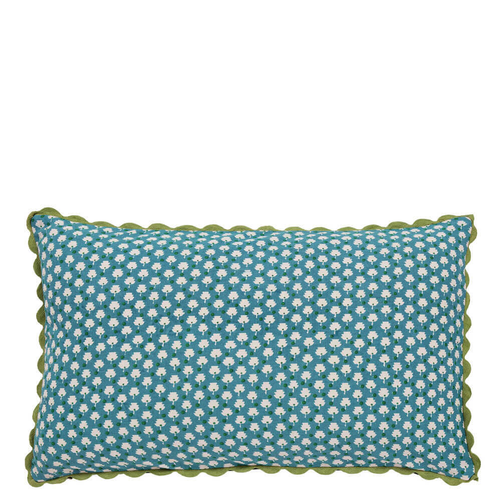 Land & Shore Bramble Cushion